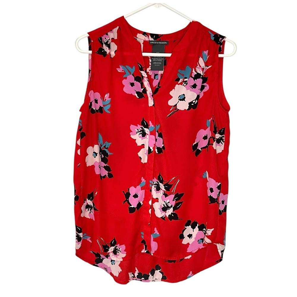 Chelsea & Theodore S Red Floral Sleeveless Blouse V-Neck Pleated Back Career‎